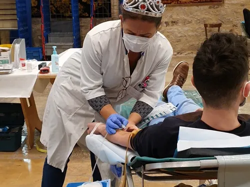 En vidéo : une collecte de sang au château du Clos de Vougeot